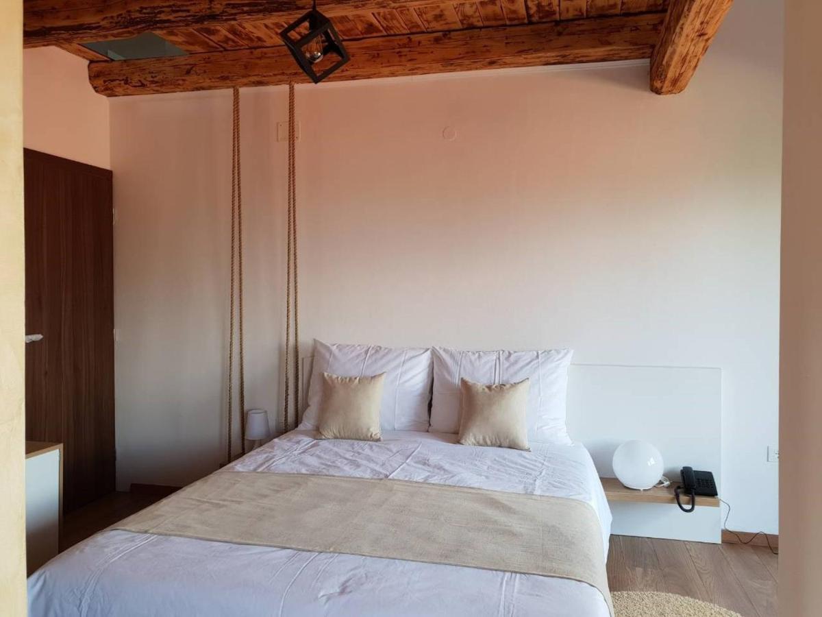 Hotel Natura Vilanija Room photo